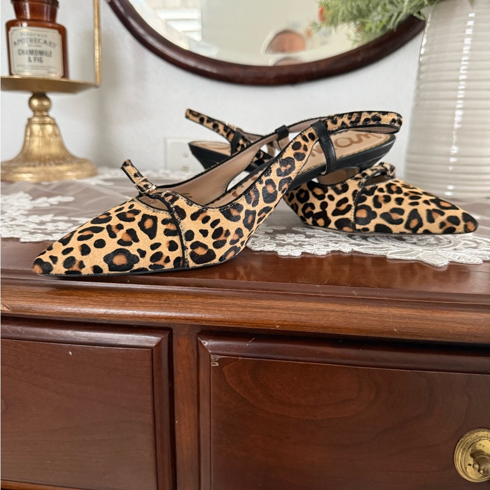 Leopard Print Women's Shoes size 8.5